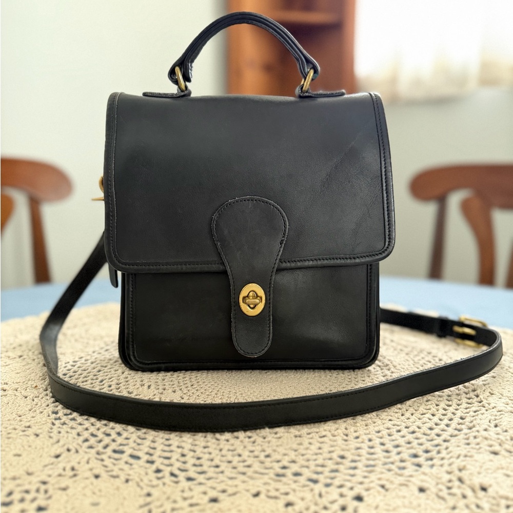 EUC Black Vintage Coach Station Bag